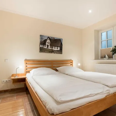 Apartment Landhaus Normannenweg App 1 Wenningstedt-Braderup